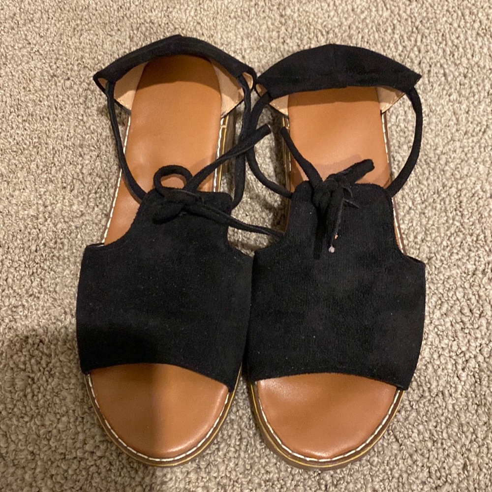 Black Sandals size 40 EUR like new